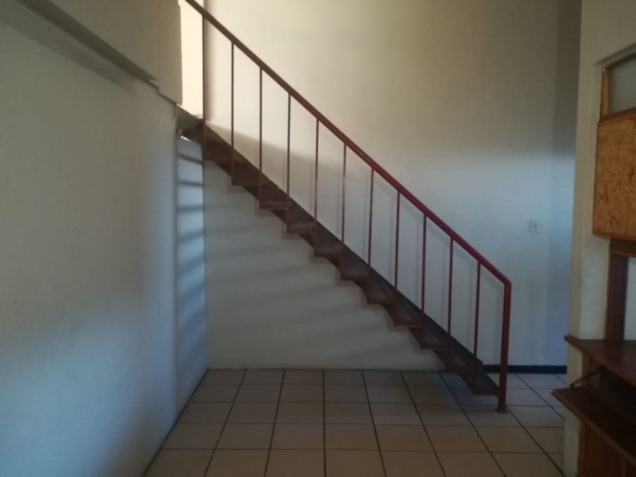 To Let 2 Bedroom Property for Rent in Bloemfontein Free State